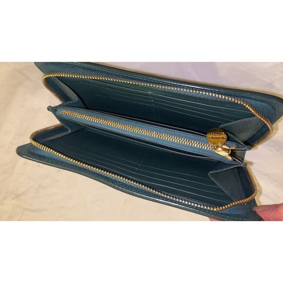 Tiffany & Co. Green Wave Embossed Continental Leather Zip Wallet Clutch Wallet - Picture 11 of 16